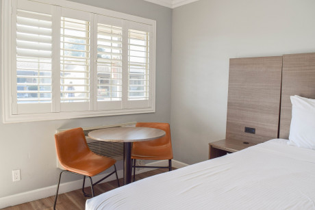 Lone Oak Lodge - Amenities